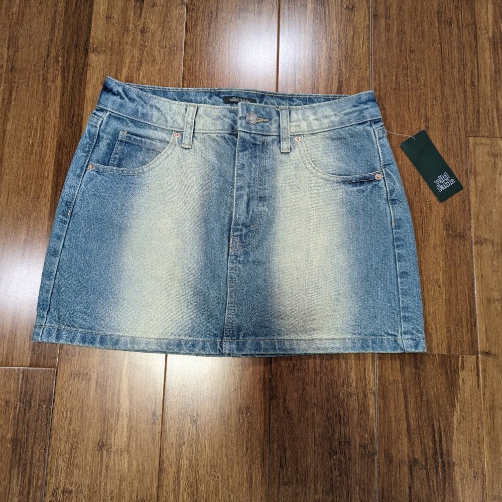 Wild Fable Distressed Sand Blasted Denim Mini-Skirt NWT Size 2 - Picture 4 of 9